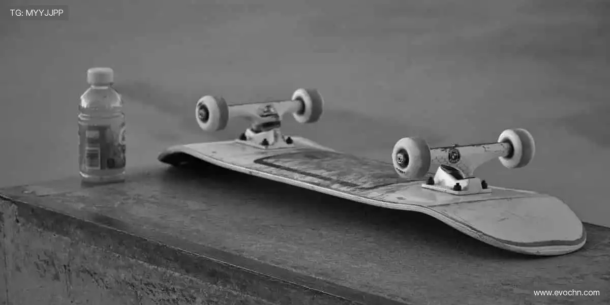 「万人呐喊,千场对决 —— 顶级赛事尽在指尖掌控!⚽立即购票,抢占黄金席位!」